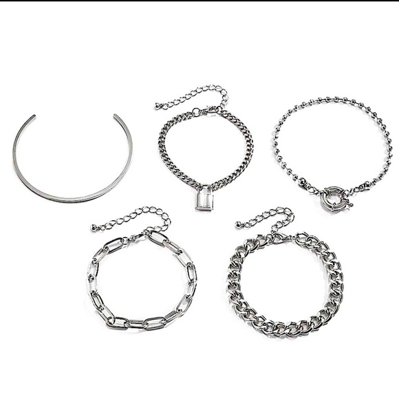 Women’s New with Tag Silver Five Piece Chain Bracelet Arm Set. - Picture 2 of 2